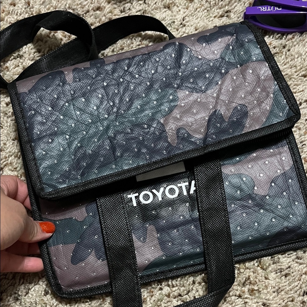NWOT Toyota Camouflage Insulated Lunch Bag